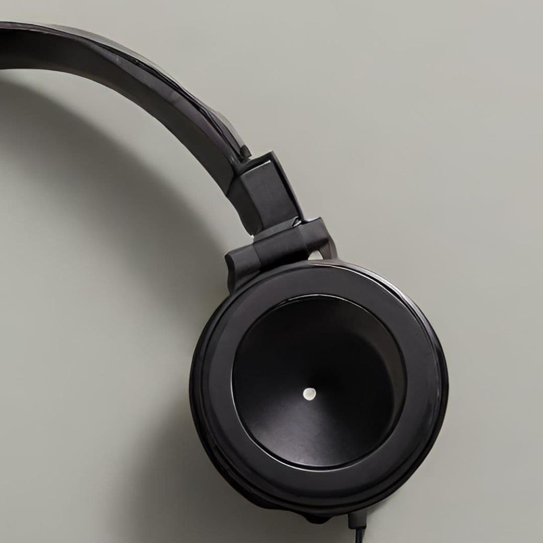 Sleek Comfort-Fit Over-Ear Headphones 3
